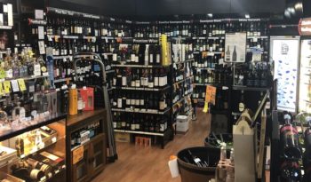 LIQUOR STORE NET $200K PA TO OWNER – LONG LEASE! full