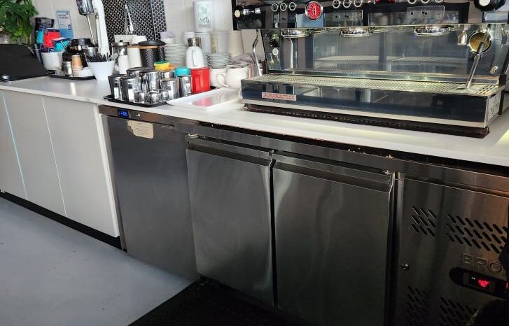 CAFFE LATTE NEDLANDS – WILL BE SOLD! full