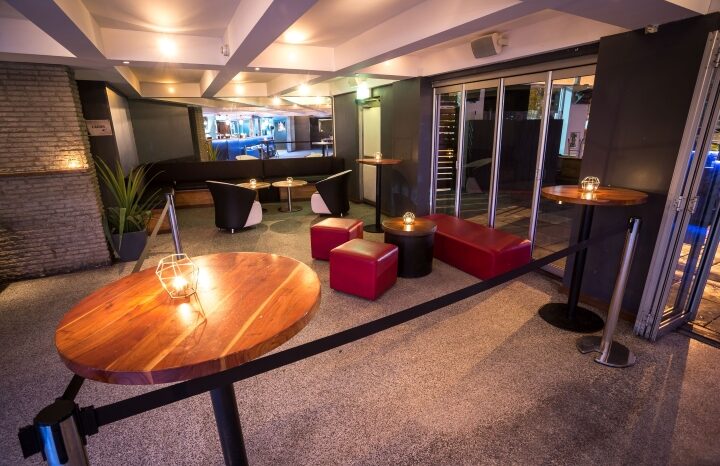 NICHE BAR – LEEDERVILLE – UNIQUE OPPORTUNITY!! full