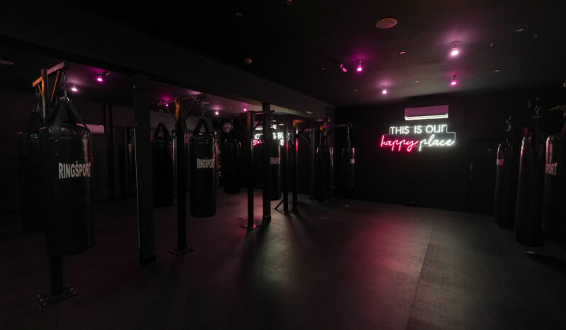 BOUTIQUE GYM IN IDEAL LOCATION WITH GREAT RENT! full