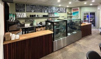 BAMBOO CAFE EXMOUTH – VERY BUSY CENTRAL CAFÉ full