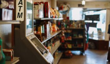 TOBACCONIST / DELI / TAKEAWAY FOOD full
