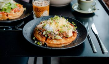 CLAREMONT TURN-KEY CAFE full