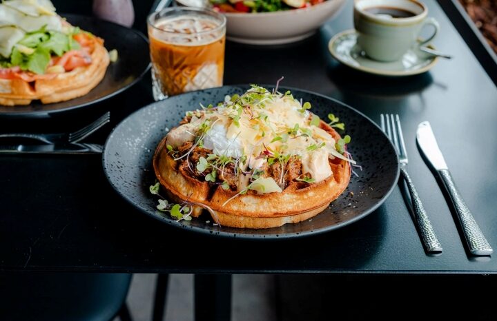 CLAREMONT TURN-KEY CAFE full